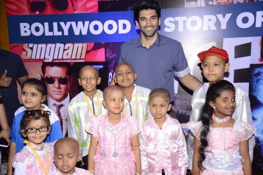 Bollywood actor Aditya Roy Kapur celebrate Christmas with cancer affected children.