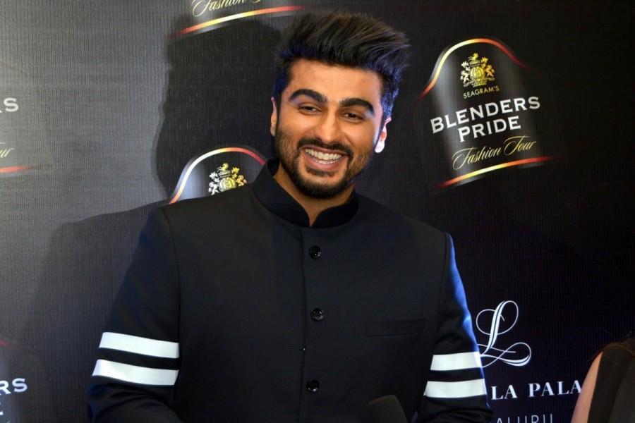 Actor Arjun Kapoor during the Blenders Pride Fashion tour in Bengaluru on Dec 18, 2016. Arjun Kapoor,Kriti Sanon,Blenders Pride Fashion tour,Fashion tour,Blenders Pride Fashion tour pics,Blenders Pride Fashion tour images,Blenders Pride Fashion tour photos,Blenders Pride Fashion tour stills,Blenders Pride Fashion tour pictures