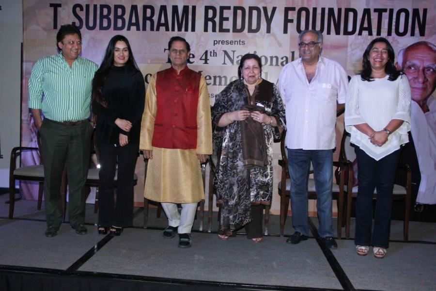 The 4th National Yash Chopra Memorial Award has gone to Badshah of Bollywood Shah Rukh Khan. This prestigious honor instituted by MP, Dr. T. Subbarami Reddy's 'TSR Foundation' in association with Anu & Shashi Ranjan of GR8 Entertainment, enjoys a pride of place today in the Industry. It commemorates the mega director-producer, late Shri Yash Chopra by honouring excellence in various spheres of cinema like acting, music etc. Yash Chopra Memorial Award,Yash Chopra Memorial Award 2016,Shah Rukh Khan,Dr. T. Subbarami Reddy,Subbarami Reddy,SRK,JW Marriot,Hotel JW Marriot