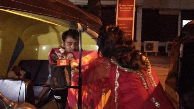 Bandra ki andheri raaton mein, sunsaan raahon par, ek maseeha nikalta hai, jise log Salman Khan kehte hai. The Being Human megastar is often heard of helping poor people in the middle of the night, on streets around his house in the Mumbai suburb. What's more! He is also said not to seek credit or attention for what he does.