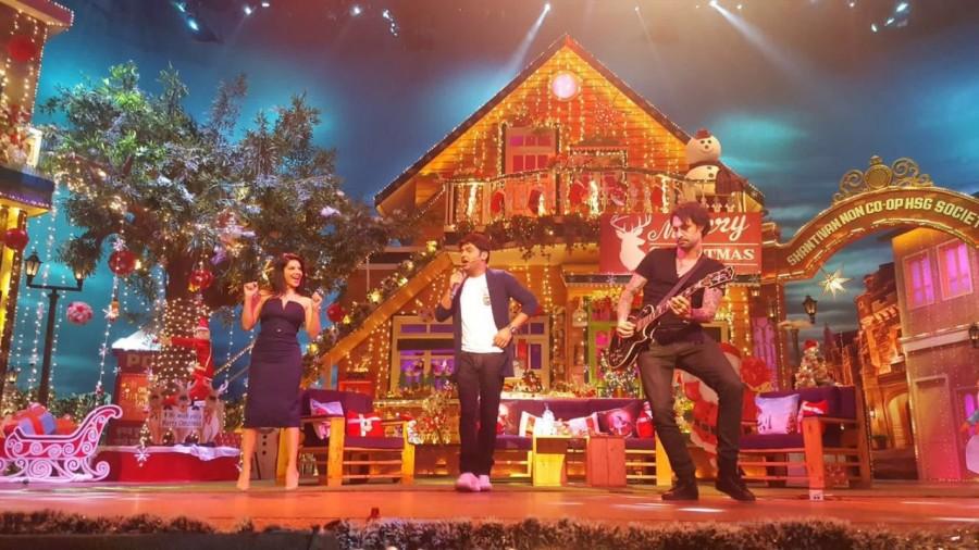 Bollywood actress Sunny Leone along with her husband Daniel Weber on the sets of The Kapil Sharma Show in Mumbai. Sunny Leone,Daniel Weber,Sunny Leone and Daniel Weber,Christmas Special,Christmas,The Kapil Sharma Show,Sunny Leone on The Kapil Sharma Show,Sunny Leone latest pics,Sunny Leone latest images,Sunny Leone latest photos,Sunny Leone latest stills,Sunny Leone