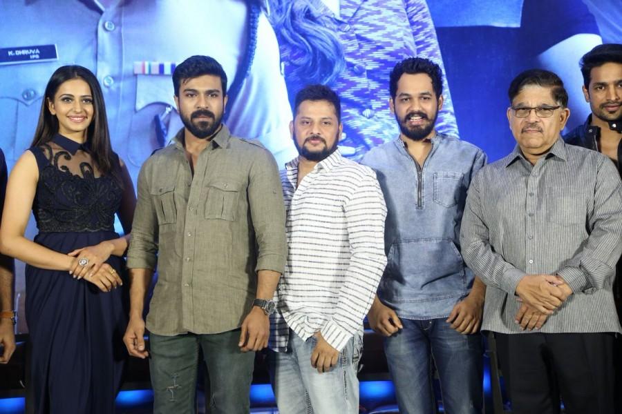 Dhruva success meet: Ram Charan and Rakul Preet Singh Salutes Audience ...