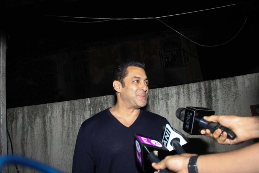 Bollywood actor Salman Khan at Aamir Khan's Dangal special screening. Salman Khan,Aamir Khan,Dangal special screening,Dangal special screening pics,Salman Khan at Dangal special screening,Dangal special screening images,Dangal special screening photos,Dangal special screening stills,Dangal special screening pictures