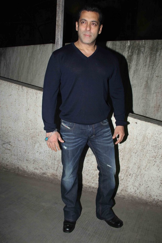 Bollywood actor Salman Khan at Aamir Khan's Dangal special screening. Salman Khan,Aamir Khan,Dangal special screening,Dangal special screening pics,Salman Khan at Dangal special screening,Dangal special screening images,Dangal special screening photos,Dangal special screening stills,Dangal special screening pictures