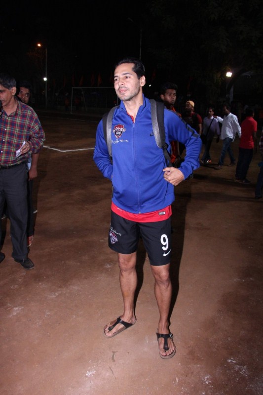 Actor Dino Morea during All Stars XI v/s Yuva Bandra XI Xmas Cup football tournament, in Mumbai, on Dec 23, 2016. Ranbir Kapoor,Aditya Thackeray,Yuva Sena,All Stars XI vs Yuva Bandra XI,All Stars XI v/s Yuva Bandra XI Xmas Cup football tournament,Xmas Cup football tournament