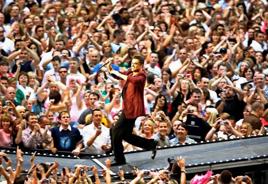 British pop star George Michael performs during a concert at Wembley Stadium in London June 9, 2007. George Michael,george michael dead,George Michael death,George Michael photos,life in photos,George Michael with princess Diana,George Michael Paul McCartney,George Michael dies at 53,British singer George Michael