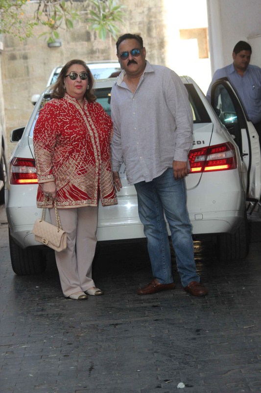Bollywood actor Rishi Kapoor's sister Rima Kapoor Jain along with her husband Manoj Jain in during the annual Christmas lunch hosted by Shashi Kapoor in Mumbai, India on December 25, 2016. Ranbir Kapoor,Armaan Jain,Rajiv Kapoor,filmmaker Ayan Mukerji,Rishi Kapoor,Rima Kapoor,Karisma Kapoor,Samiera Kapoor,Shashi Kapoor hosts annual Christmas lunch,Shashi Kapoor annual Christmas lunch,Christmas lunch