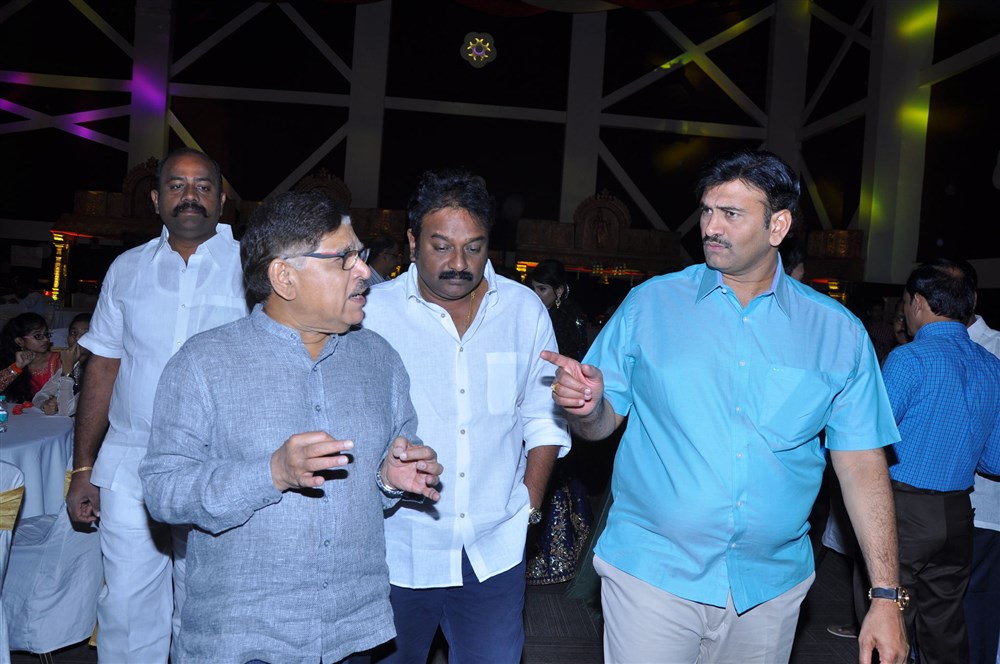 Telugu movie producer Krishna Reddy son Bhuvan Sagar Sindhusha wedding reception held at Hyderabad. Celebs like Chiranjeevi, Allu Aravind, VV Vinayak, Srinu Vaitla, Suresh Kondeti, KS Rama Rao, D Suresh Babu, KL Damodar Prasad, C Kalyan, Ali, T Prasanna Kumar, Hebah Patel, Raj Tarun and others graced the event. Bhuvan Sagar Sindhusha,producer Krishna Reddy son,Krishna Reddy son,Chiranjeevi,Allu Aravind,VV Vinayak,Srinu Vaitla,Suresh Kondeti,KS Rama Rao,D Suresh Babu,KL Damodar Prasad,C Kalyan,Ali,T Prasanna Kumar,Hebah Patel,Raj Tarun