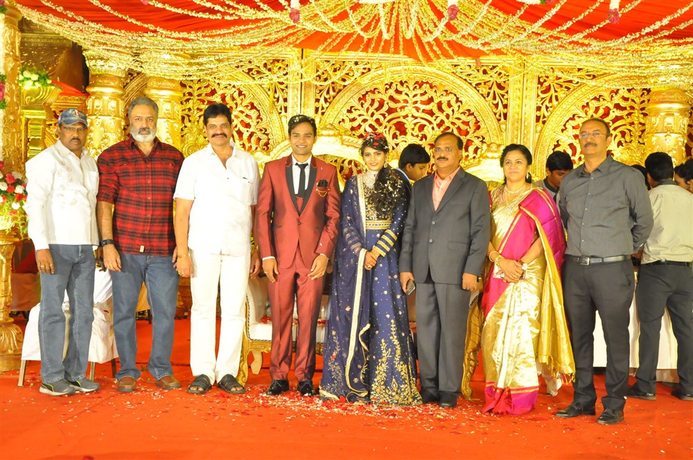 Telugu movie producer Krishna Reddy son Bhuvan Sagar Sindhusha wedding reception held at Hyderabad. Celebs like Chiranjeevi, Allu Aravind, VV Vinayak, Srinu Vaitla, Suresh Kondeti, KS Rama Rao, D Suresh Babu, KL Damodar Prasad, C Kalyan, Ali, T Prasanna Kumar, Hebah Patel, Raj Tarun and others graced the event. Bhuvan Sagar Sindhusha,producer Krishna Reddy son,Krishna Reddy son,Chiranjeevi,Allu Aravind,VV Vinayak,Srinu Vaitla,Suresh Kondeti,KS Rama Rao,D Suresh Babu,KL Damodar Prasad,C Kalyan,Ali,T Prasanna Kumar,Hebah Patel,Raj Tarun
