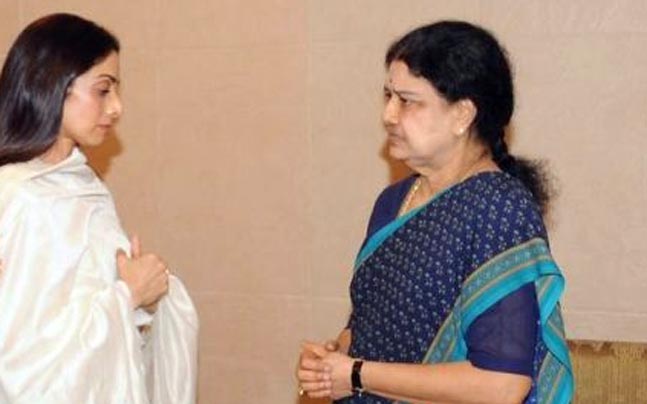 Bollywood actress Sridevi Kapoor meets Sasikala at Jayalalithaa's residence Poes Garden. Sridevi Kapoor,Sridevi Kapoor meets Sasikala,Sridevi meets Sasikala,Jayalalithaa,Jayalalithaa residence,Sasikala,Sasikala at Poes Garden,Sridevi meets Sasikala at Poes Garden,Sridevi Kapoor meets Sasikala at Poes Garden