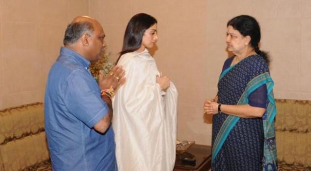 Bollywood actress Sridevi Kapoor meets Sasikala at Jayalalithaa's residence Poes Garden.