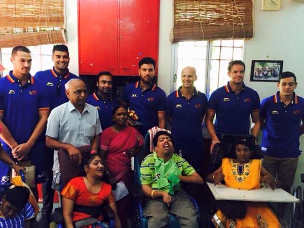 Delhi Daredevils team shared some moments with the differently abled children at the Vidya Sagar School in Chennai Ipl 2015,DD vs CSK,delhi daredevils,Chennai Super Kings,delhi daredevils vs chennai super kings,DD visits differently abled children