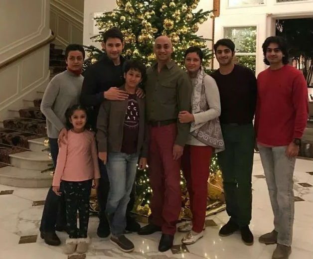 South Indian actor Mahesh Babu and his family celebrates Christmas festival. Mahesh Babu,Mahesh Babu family,Mahesh Babu celebrates Christmas festival,Mahesh Babu celebrates Christmas,Mahesh Babu celebrates Christmas pics,Mahesh Babu celebrates Christmas images,Mahesh Babu celebrates Christmas photos,Mahesh Babu celebrates Christma