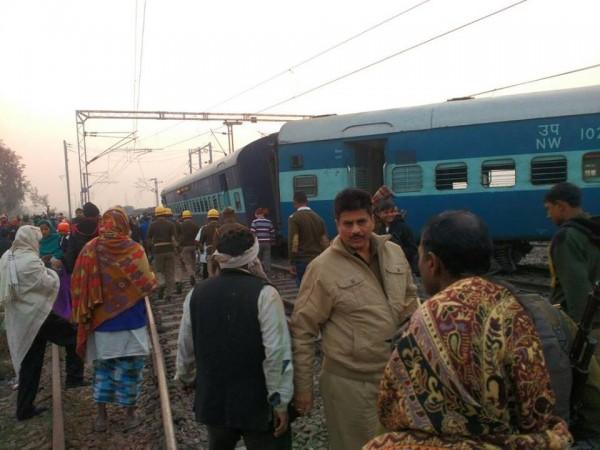 Sealdah Ajmer Express Train Derails Near Kanpur Photos Images Gallery