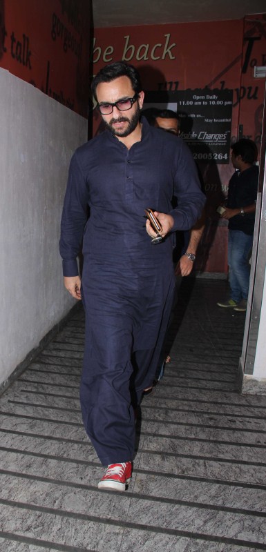 Bollywood actor Saif Ali Khan spotted at Juhu. Manjari Phadnis and Saif Ali Khan,Manjari Phadnis,Saif Ali Khan,Manjari Phadnis spotted at Juhu,Saif Ali Khan spotted at Juhu,Celebs at Juhu