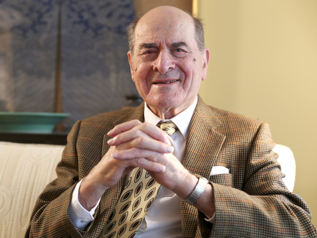 Prominent people who died in 2016: American doctor Henry Heimlich, who developed the Heimlich manoeuvre to save choking people. Prominent people who died in 2016,Celebs who died in 2016,Celebs died in 2016,Celebrity deaths in 2016,Fidel Castro,Glenn Frey,Alan Rickman,Carrie Fisher,Henry Heimlich,Junko Tabei