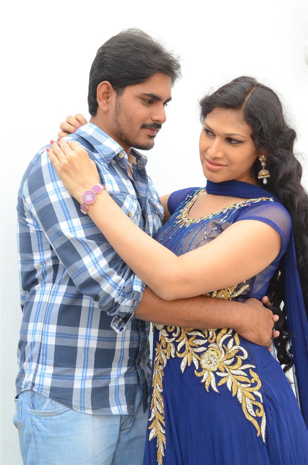 Telugu movie Miss India Telugu launch event held at Hyderabad. Celebs like Ravi Teja, Sirisha, Veeram Reddy, Thadi Manohar Kumar and Kavitha graced the event. Miss India movie launch,Miss India,Telugu movie Miss India,Ravi Teja,Sirisha,Veeram Reddy,Thadi Manohar Kumar,Miss India movie launch pics,Miss India movie launch images,Miss India movie launch photos,Miss India movie launch stills,Miss India movie launch