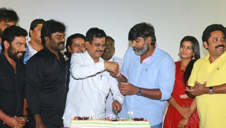 Tamil movie Dharmadurai 100 Day celebration event held at Kamala Cinemas in Chennai. Celebs like Vijay Sethupathi, Aishwarya Rajesh, Seenu Ramasamy, Kalaipuli S Thanu, RK Suresh, MS Bhaskar, Sukumar and others graced the event. Dharmadurai 100 Day Celebrations,Vijay Sethupathi,Aishwarya Rajesh,Seenu Ramasamy,Kalaipuli S Thanu,RK Suresh,MS Bhaskar,Sukumar,Dharmadurai 100 Day Celebrations pics,Dharmadurai 100 Day Celebrations images,Dharmadurai 100 Day Celebrations photos,Dharmadu