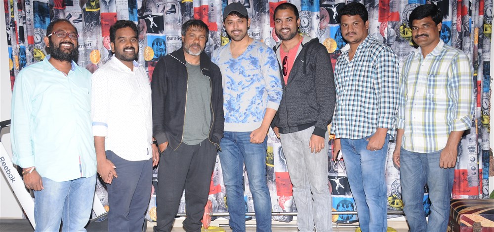 Telugu movie Inthalo Ennenni Vinthalo first look event held at Hyderabad. Celebs like Nandu, Chota K Naidu, S Murali Mohan Redddy, Varaprasad Varikooti, Ramprasad Gollapalli, Chota K Prasad, D Srinivas Omkar and others graced the event. Inthalo Ennenni Vinthalo first look,Inthalo Ennenni Vinthalo,Inthalo Ennenni Vinthalo first look poster,Telugu movie Inthalo Ennenni Vinthalo,Nandu,Chota K Naidu,S Murali Mohan Redddy,Varaprasad Varikooti,Ramprasad Gollapalli,Chota K Prasad,D Srinivas Omk