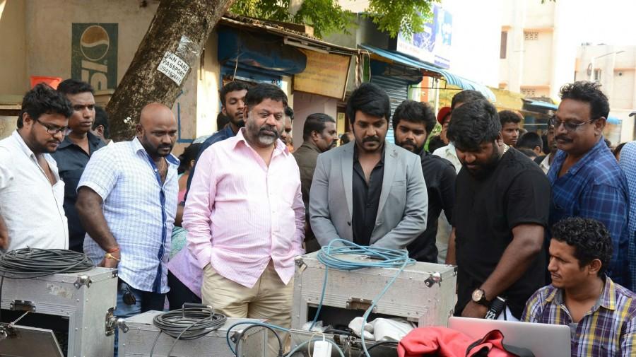 Shivalinga is an upcoming Tamil horror comedy movie written, directed by P. Vasu and produced by R. Ravindran. Starring Raghava Lawrence and Ritika Singh in the lead role, while Shakthi, Vadivelu, Radharavi, Bhanupriya, Urvashi and Madhuvanti Arun are in the supporting characters. Shivalinga working stills,Shivalinga,Tamil movie Shivalinga,Raghava Lawrence,Ritika Singh,Vadivelu,Radharavi,Bhanupriya,Urvashi,Shivalinga working pics,Shivalinga working images,Shivalinga working photos,Shivalinga working pictures