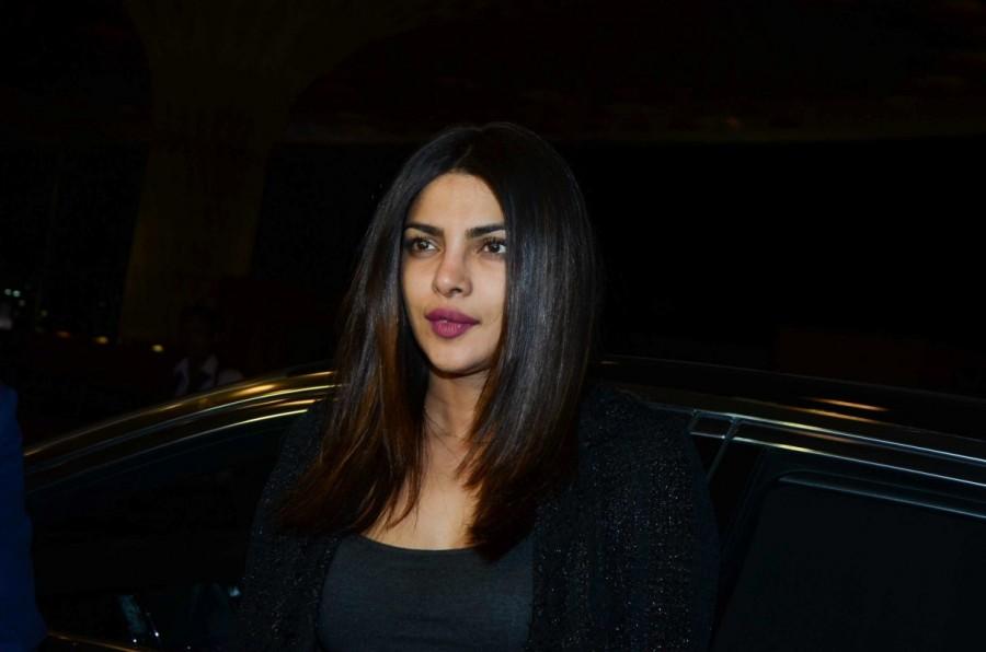 Bollywood actress Priyanka Chopra spotted at Mumbai airport. Priyanka Chopra,Deepika Padukone,Priyanka Chopra and Deepika Padukone,Priyanka Chopra spotted at Mumbai airport,Deepika Padukone spotted at Mumbai airport,Priyanka Chopra at airport,Deepika Padukone at airport