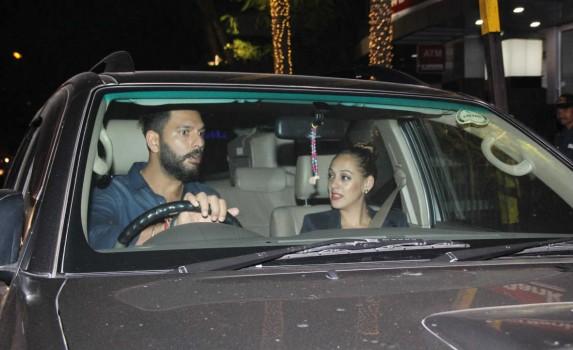 Photos of Yuvraj Singh and Hazel Singh spotted at Bandra for dinner.