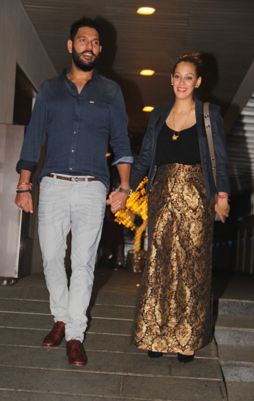 Photos of Yuvraj Singh and Hazel Singh spotted at Bandra for dinner. Yuvraj Singh and Hazel Singh,Yuvraj Singh,Hazel Singh,Yuvraj Singh and Hazel Singh spotted at Bandra,Yuvraj Singh with his wife Hazel Singh,Hazel Singh pics,Hazel Singh images,Hazel Singh phoots,Yuvraj Singh pics,Yuvraj Singh images,Yuvraj Singh stills