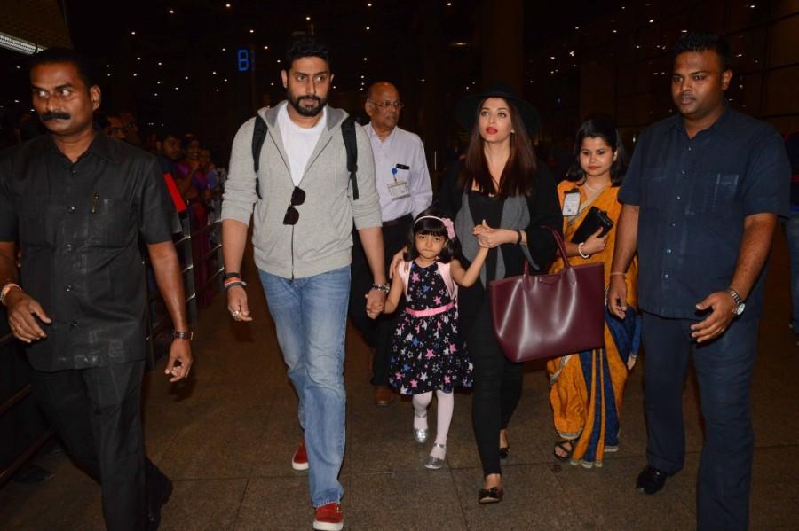 Bollywood actor Abhishek Bachchan, Aishwarya Rai and Aaradhya back home after New Year Celebrations. Abhishek Bachchan,Aishwarya Rai,Aaradhya bachchan,Aaradhya,Aishwarya Rai Bachchan,New Year Celebrations,actor Abhishek Bachchan,actress Aishwarya Rai