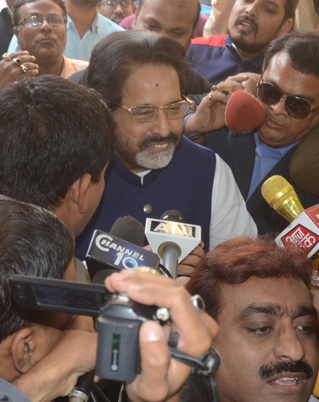 Lok Sabha MP and leader of Trinamool Congress parliamentary party Sudip Bandyopadhyay arrives to appear before CBI in connection with the Rose Valley chit fund scam in Kolkata on Jan 3, 2017. TMC MP Sudip Bandyopadhyay,Sudip Bandyopadhyay,Sudip Bandyopadhyay appears before CBI,Lok Sabha MP,Trinamool Congress parliamentary party,CBI,Rose Valley chit fund scam,Rose Valley chit fund