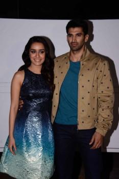 Promotion of film OK Jaanu on the sets of The Kapil Sharma Show.