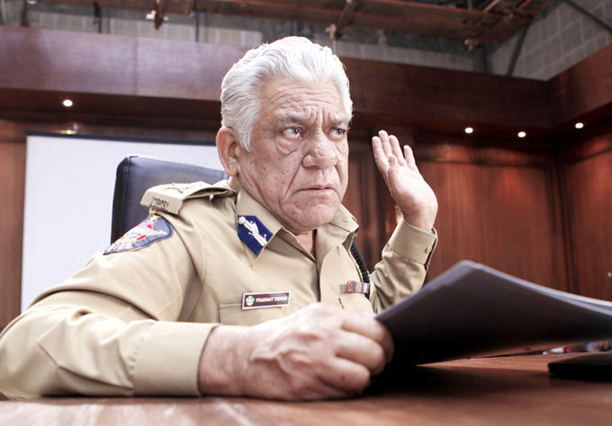 Om Puri dies: Rare and Unseen pictures of Veteran actor. Om Puri,Om Puri rare pics,om puri heart attack,Om puri died of heart attack,veteran actor om puri died,Om Puri rare images,Om Puri rare photos,Om Puri rare stills,Om Puri rare pictures,Om Puri unseen pics,Om Puri unseen images,Om Puri unseen stills,Om Pur
