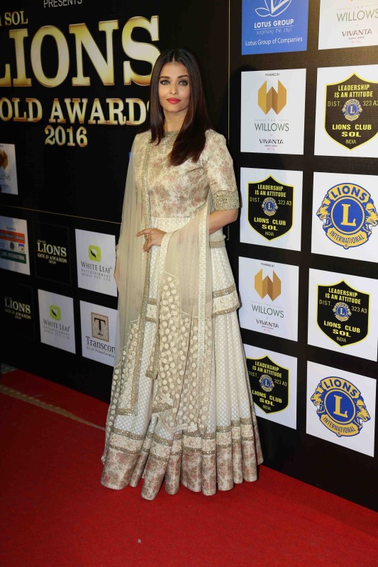 Aishwarya Rai spotted during the 23rd SOL Lions Gold Awards in Mumbai, India on January 4, 2017. 23rd SOL Lions Gold Awards,23rd SOL Lions Gold,Aishwarya Rai Bachchan,Tiger Shroff,Govinda,Ankita Shrivastava,Amruta Fadnavis,Mannara Chopra,Arsheen Nawdar,23rd SOL Lions Gold Awards pics,23rd SOL Lions Gold Awards images,23rd SOL Lions Gold Awards stills