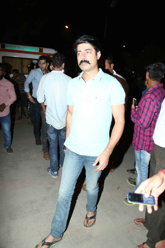 Sushant Singh during the funeral of actor Om Puri in Mumbai on January 6, 2016. Om Puri has passed away after a massive heart attack early on Friday morning. He was 66. Om Puri Funeral,Om Puri Funeral pics,Om Puri Funeral images,Om Puri Funeral stills,Om Puri Funeral pictures,Irrfan Khan,Sonu Sood,Vidya Balan,Sushant Singh