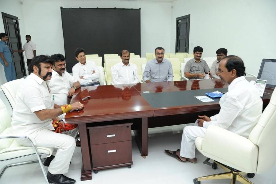 South Indian actor Nandamuri Balakrishna met Telangana Chief Minister K Chandrasekhar Rao. Nandamuri Balakrishna,Balakrishna,Nandamuri Balakrishna meets Chandrasekhar Rao,Chandrasekhar Rao,CM K Chandrasekhar Rao,Telangana Chief Minister