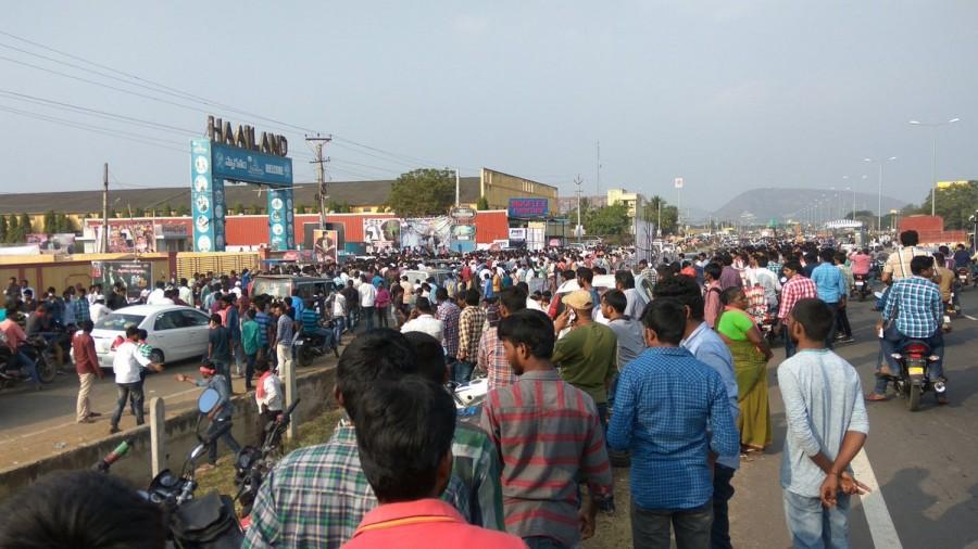 Crowd at Chiranjeevi's Khaidi No 150 pre-release function. Chiranjeevi,Khaidi No 150 pre-release function,Khaidi No 150,Khaidi No 150 pre-release function pics,Khaidi No 150 pre-release function images,Khaidi No 150 pre-release function photos,Khaidi No 150 pre-release function stills,Khaidi No 150 pre-release fu