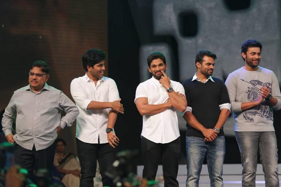 Khaidi no 150 Pre release function held at Guntur, AP. Celebs like Chiranjeevi, Ram Charan, Allu Arjun, Kajal Agarwal, Devi Sri Prasad, Allu Aravind, Surekha Konidela, A. Subashkaran, Brahmanandam, Ali and others graced the event. Chiranjeevi,Ram Charan,Allu Arjun,Khaidi no 150,Khaidi no 150 Pre release event,Khaidi no 150 Pre release function,Khaidi no 150 Pre release function pics,Khaidi no 150 Pre release function images,Khaidi no 150 Pre release function photos,Khaidi no 150 Pr