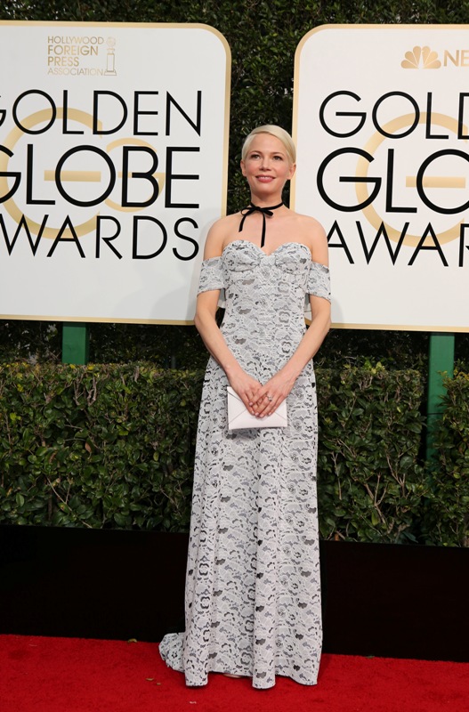 Actress Michelle Williams arrives at the 74th Annual Golden Globe Awards Golden Globe Awards,Golden Globe Awards 2017,Golden Globe Awards red carpet,Golden Globe Awards 2017 red carpet,Emma Stone,Viola Davis,Blake Lively,Amy Adams,Mandy Moore