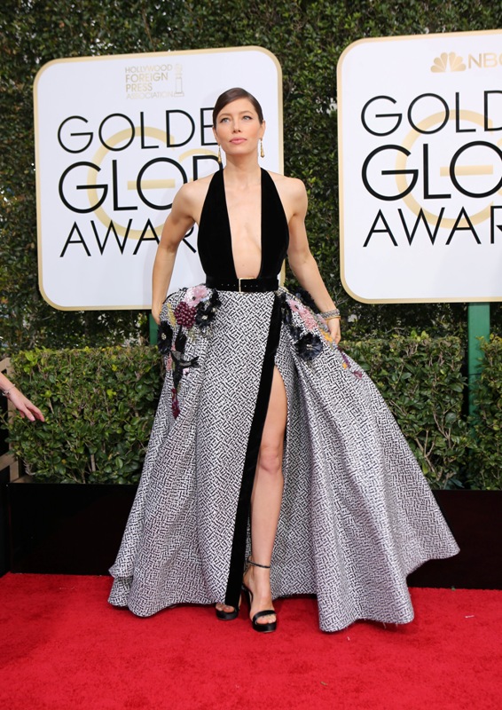 Actress Jessica Biel arrives at the 74th Annual Golden Globe Awards Golden Globe Awards,Golden Globe Awards 2017,Golden Globe Awards red carpet,Golden Globe Awards 2017 red carpet,Emma Stone,Viola Davis,Blake Lively,Amy Adams,Mandy Moore