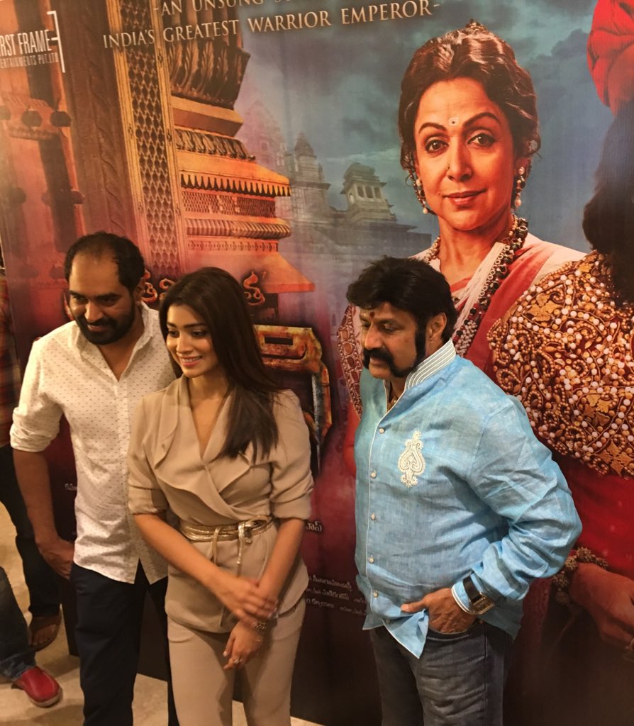 Telugu movie Gautamiputra Satakarni press meet event held at Hyderabad. Celebs like actor Balakrishna, actress Shriya and director Saran Krish graced the event. Balakrishna,Shriya Saran,Krish,Gautamiputra Satakarni,Gautamiputra Satakarni press meet,Gautamiputra Satakarni promotion,Gautamiputra Satakarni movie promotion,Gautamiputra Satakarni press meet pics,Gautamiputra Satakarni press meet images,Gautamiputra Sa