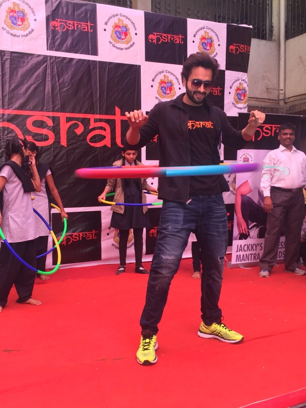 Jackky Bhagnani and Aditya Thackeray spotted at an BMC School to promote KASRAT. Jackky Bhagnani,Aditya ?Thackeray,KASRAT,KASRAT promotion,KASRAT movie promotion