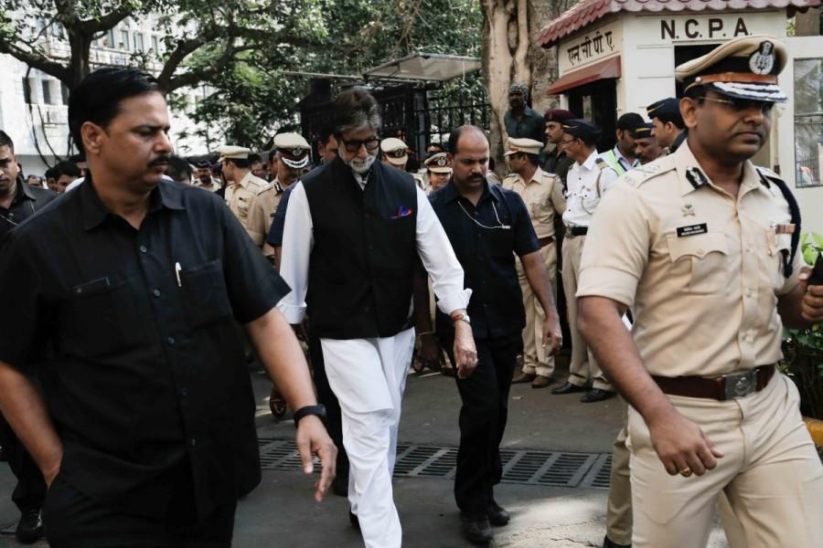 Bollywood actor Amitabh Bachchan inaugurates 28th road safety week in Mumbai. Amitabh Bachchan,actor Amitabh Bachchan,Amitabh Bachchan inaugurates road safety week,28th road safety week,road safety week,Amitabh Bachchan latest pics,Amitabh Bachchan latest images,Amitabh Bachchan latest photos,Amitabh Bachchan latest stills,Amitabh