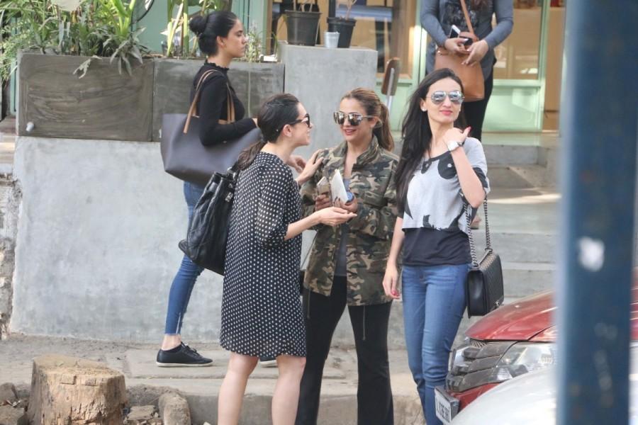 Check out the photos of Bollywood actress Karisma Kapoor and Amrita Arora spotted at Bandra. Karisma Kapoor and Amrita Arora,Karisma Kapoor,Amrita Arora,Karisma Kapoor spotted at Bandra,Amrita Arora spotted at Bandra,Karisma Kapoor at Bandra,Amrita Arora at Bandra