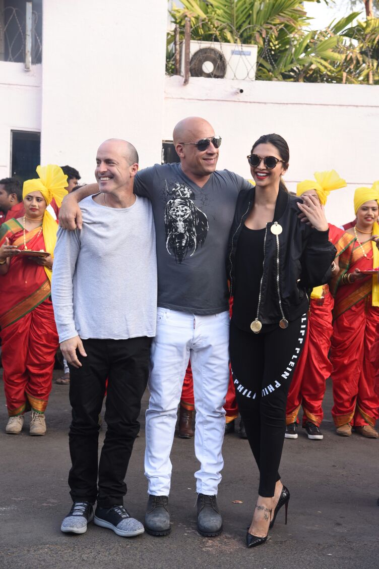 Vin Diesel and Deepika Padukone have been on an extensive worldwide promotional spree to promote their upcoming Hollywood film, xXx : Return of Xander Cage. In order to promote the film in India, Deepika was accompanied by co-star Vin Diesel and director DJ Caruso over a 2 day visit to Mumbai. Vin Diesel,actor Vin Diesel,Deepika Padukone,Vin Diesel arrives in India,Vin Diesel in India