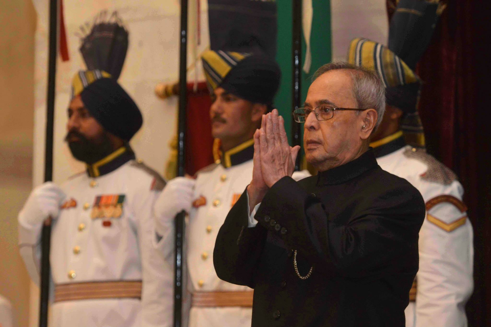 Padma Shri, Padma Bhushan, Padma Vibhushan: Pranab Mukherjee Presents ...