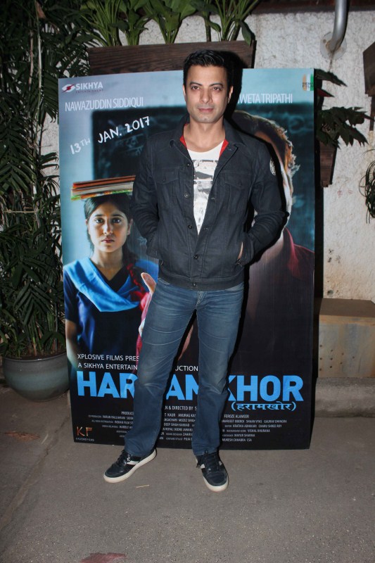 Haraamkhor is the film which explores the romance between a 14 year old school student and her professor and was recently in news for having won a landmark case against the censor board. Haraamkhor,Haraamkhor special screening,Manoj Bajpayee,Imtiaz Ali,Vikas Bahl,Gauhar Khan,Kabir Bedi,Jackky Bhagnani,Monica Dogra,Vikram Aditya Motwane,Richa Chadha,Ali Fazal,Jim Sarbh,Rahul Bhat,Haraamkhor special screening pics,Haraamkhor special screeni
