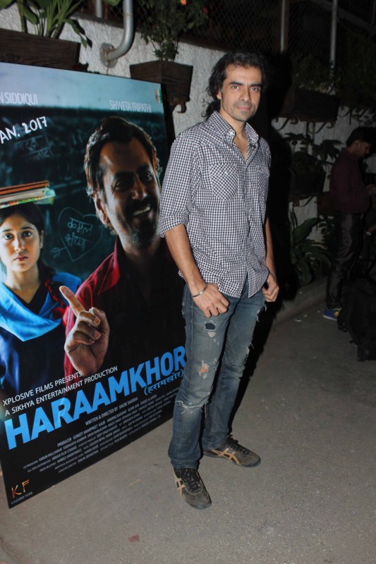 The cast of the film Shweta Tripathi and director Shlok Sharma were the first to arrive followed by Manoj Bajpayee and Anurag Kashyap. Also present was the producer of the film, Guneet Monga. Haraamkhor,Haraamkhor special screening,Manoj Bajpayee,Imtiaz Ali,Vikas Bahl,Gauhar Khan,Kabir Bedi,Jackky Bhagnani,Monica Dogra,Vikram Aditya Motwane,Richa Chadha,Ali Fazal,Jim Sarbh,Rahul Bhat,Haraamkhor special screening pics,Haraamkhor special screeni