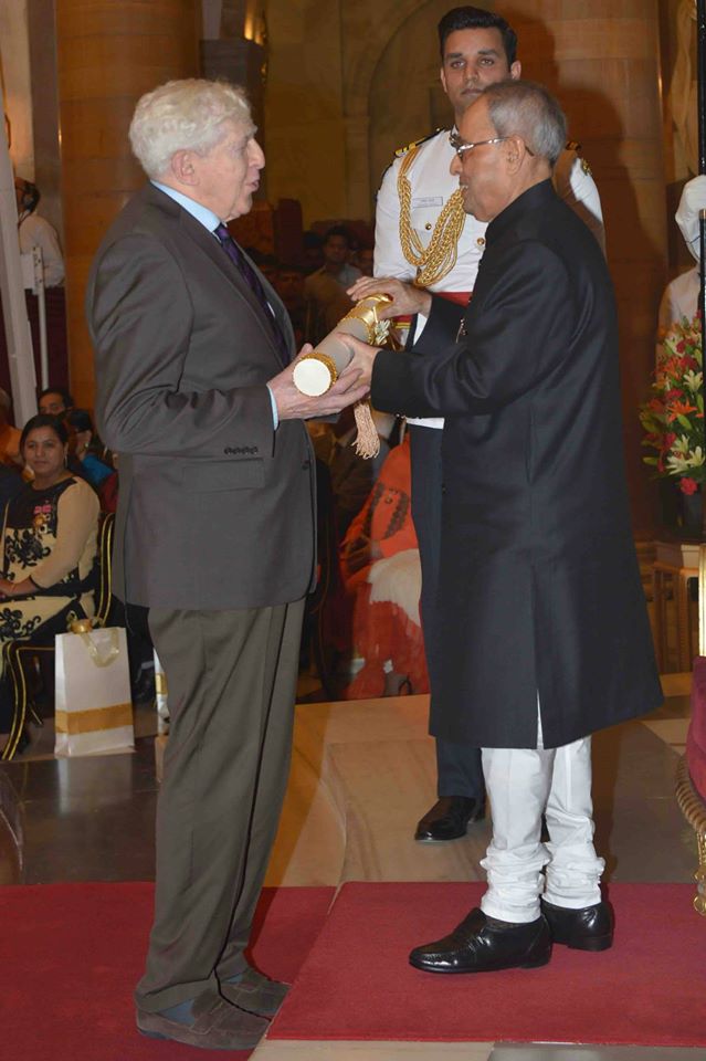 Padma Shri, Padma Bhushan, Padma Vibhushan: Pranab Mukherjee Presents ...