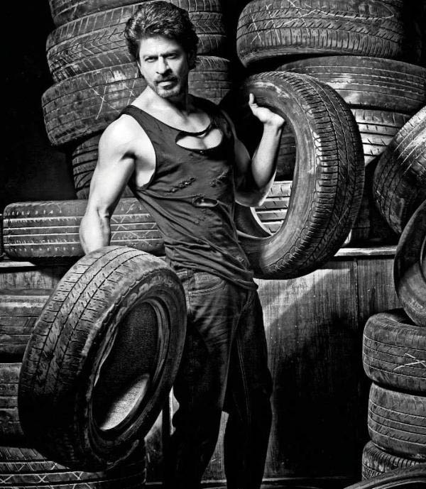 Shahrukh Khan Dabboo Ratnani Calendar 2017,Dabboo Ratnani Calendar,Abhishek Bachchan,Aishwarya Rai,Akshay Kumar,Alia Bhatt,Anuskha Sharma,Disha Patani,Hrithik Roshan,Jacqueline Fernandez,Parineeti Chopra,Priyanka Chopra,Sanjay Dutt,Shahrukh Khan,Shraddha Kapoor,Sunny L