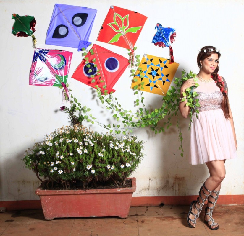 Actress Anushka Das celebrates Makar Sankranti In Mumbai on Jan 14, 2017. Anushka Das,actress Anushka Das,Anushka Das celebrate Makar Sankranti,Makar Sankranti festival,Makar Sankranti,Makar Sankranti festival celebrations,Anushka Das latest pics,Anushka Das latest images,Anushka Das latest photos,Anushka Das latest stills,Anus