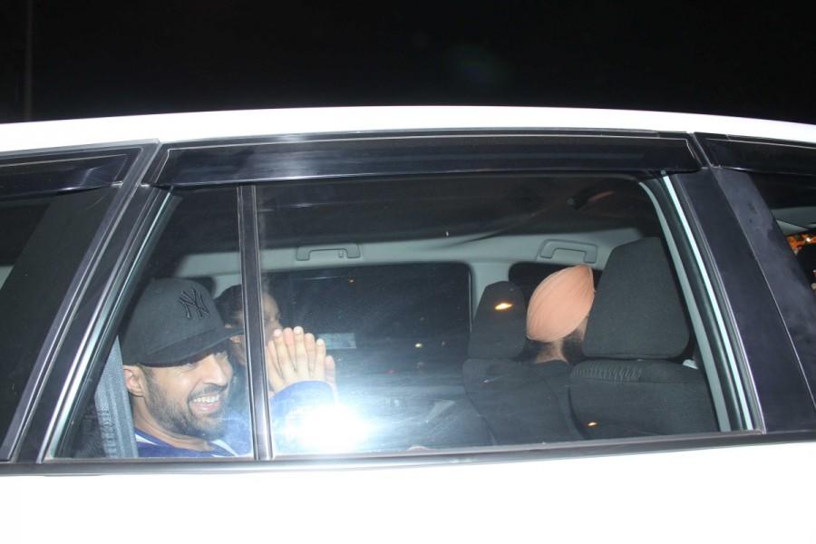 Anushka Sharma and Diljit Dosanjh spotted at Filmistan studio Goregoan shooting for a promotional song of Phillauri. Anushka Sharma,Diljit Dosanjh,Filmistan studio,Goregoan shooting,Phillauri,Phillauri song,Phillauri song promotion,Anushka Sharma and Diljit Dosanjh